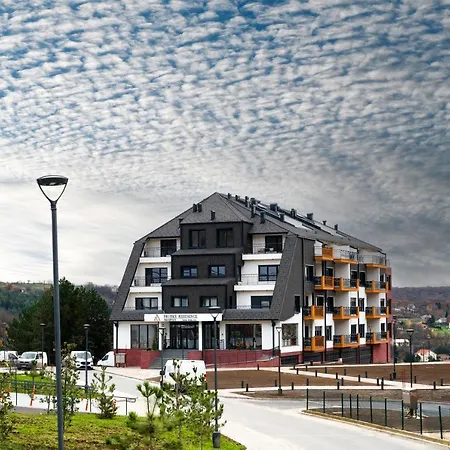 Hotel Fruske Residences 4*